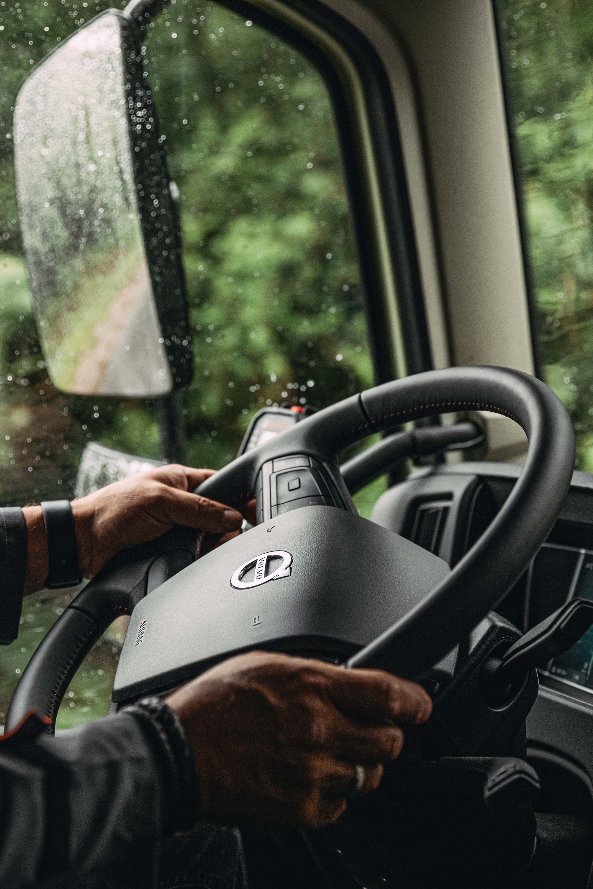 Volvo fh салон